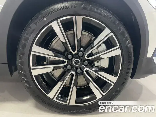 Volvo V60 Cross Country 2025 — Photo 20/20