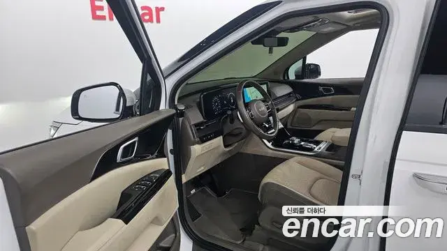Kia Carnival 2023 — Фото 10/20
