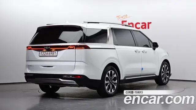 Kia Carnival 2022 — Фото 2/20