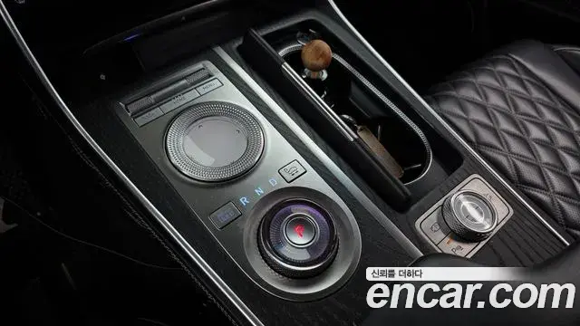 Genesis GV80 2020 — Photo 9/20