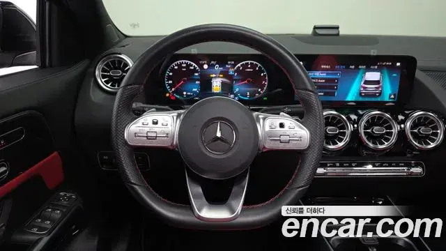 Mercedes-Benz GLA-Class 2022 — Фото 14/20