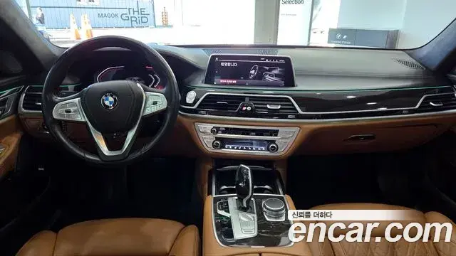 BMW 7 Series 2019 — Фото 6/14