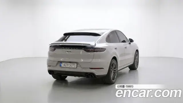 Porsche Cayenne 2022 — Фото 3/20