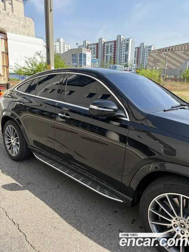 Mercedes-Benz GLE-Class 2025 — Фото 5/10