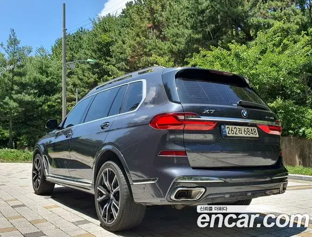 BMW X7, 2021