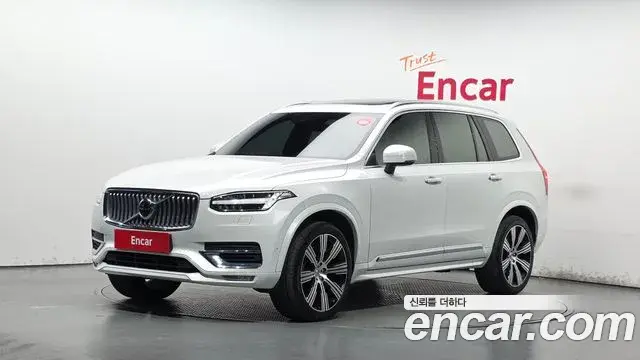 Volvo XC90 2021 — Photo 1/20