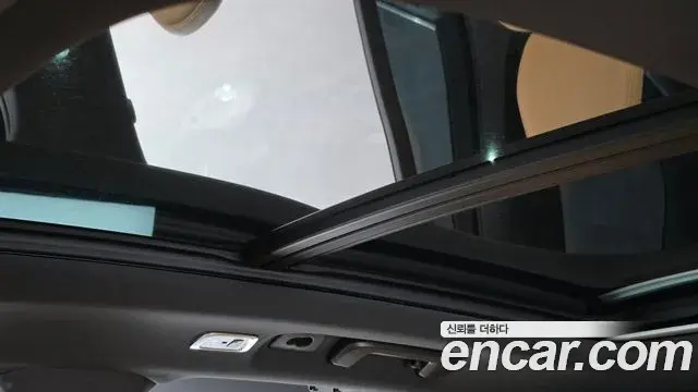 Volvo XC90 2021 — Photo 19/20