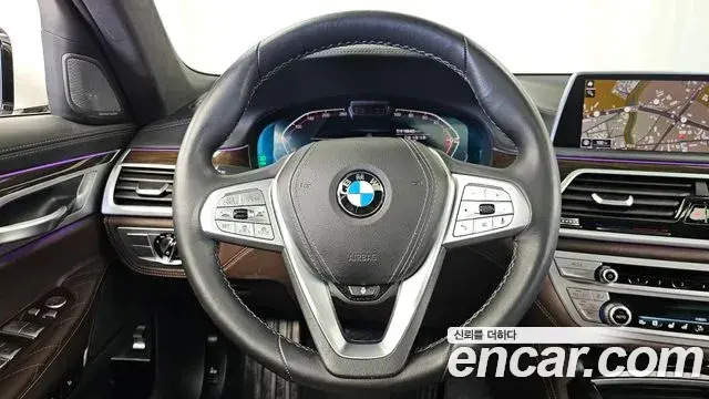 BMW 7 Series 2021 — Фото 13/20