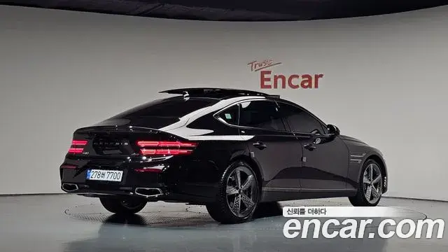 Genesis Electrified G80 2025 — Photo 2/20