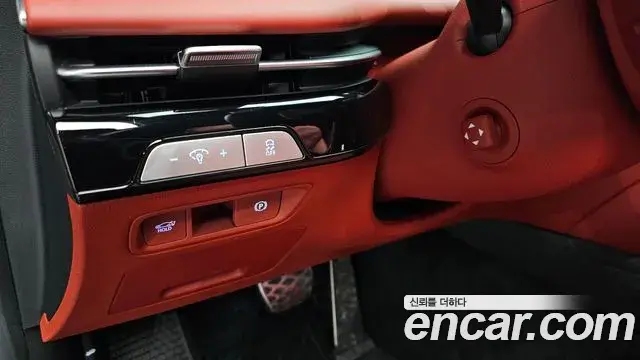 Genesis Electrified G80 2025 — Photo 16/20