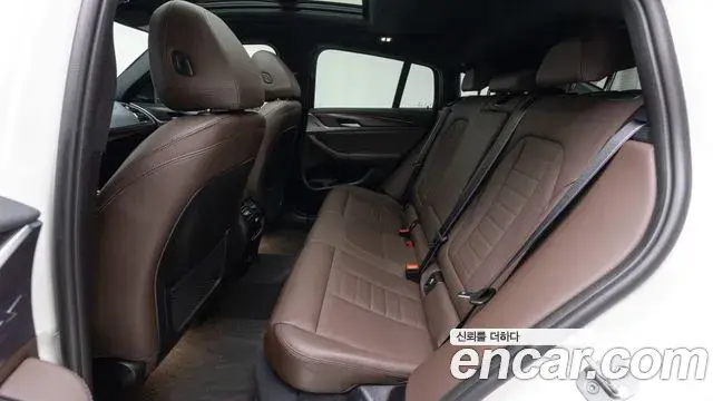 BMW X4 2022 — Photo 11/20