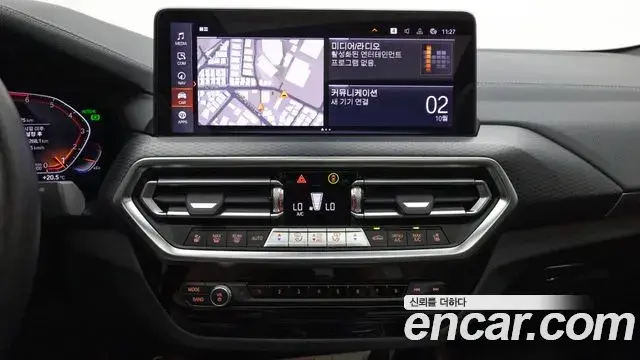 BMW X4 2022 — Photo 15/20