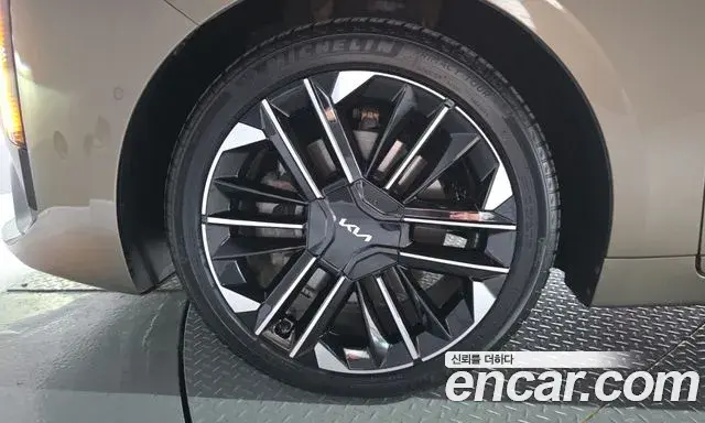 Kia K8 2024 — Photo 5/20