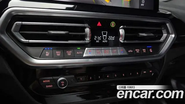 BMW X4 2025 — Photo 17/20