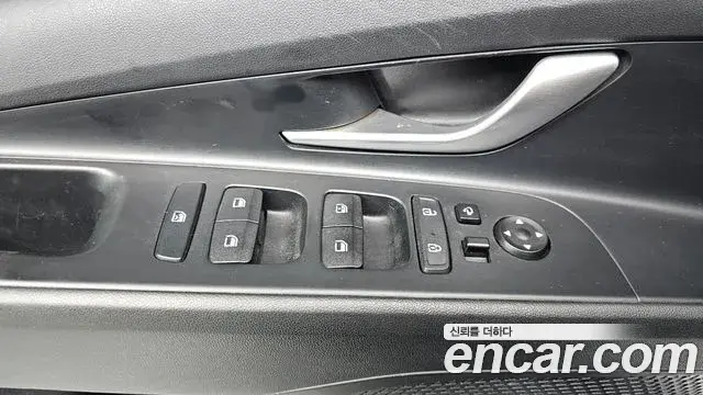 Hyundai Avante 2021 — Photo 19/20