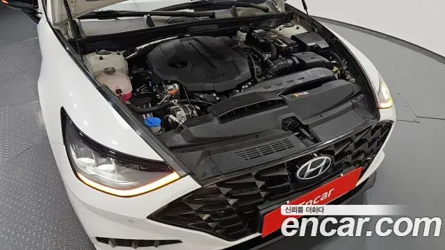 Hyundai Sonata 2022 — Photo 6/20