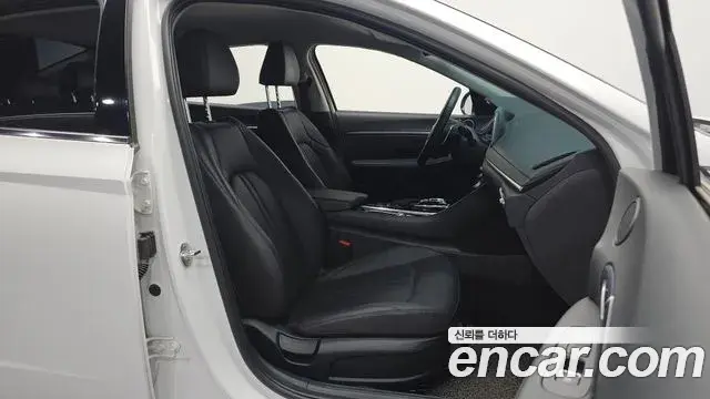 Hyundai Sonata 2022 — Photo 10/20