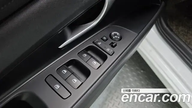 Hyundai Avante 2020 — ფოტო 13/20