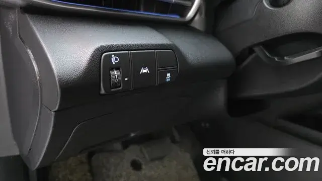 Hyundai Avante 2020 — ფოტო 15/20