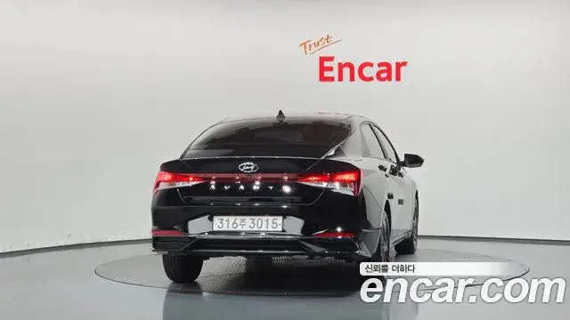 Hyundai Avante 2022 — Photo 4/20