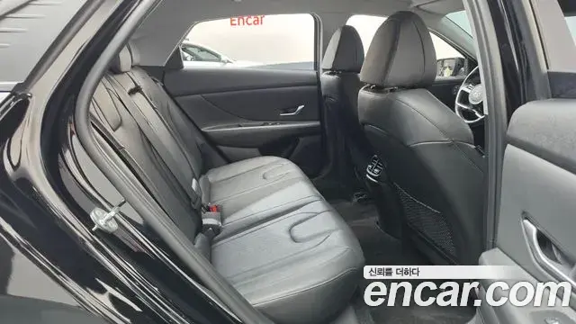 Hyundai Avante 2022 — Photo 11/20