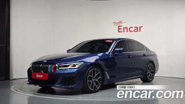 BMW 5 Series 2021 — Photo 11/20