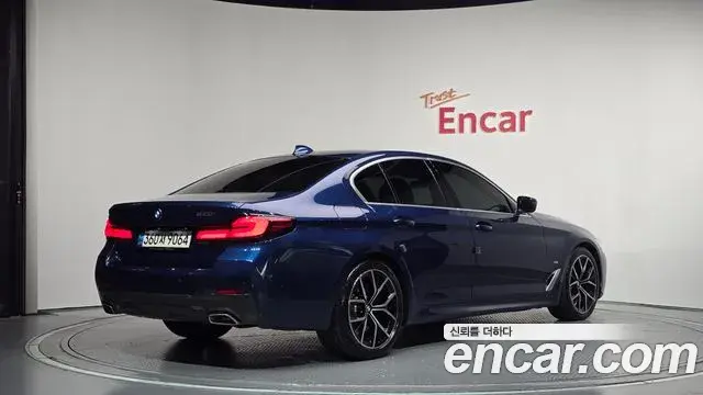 BMW 5 Series 2021 — Photo 2/20