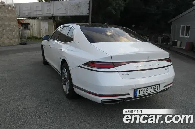 Genesis G90 2022 — Photo 1/19