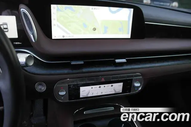 Genesis G90 2022 — Photo 11/19