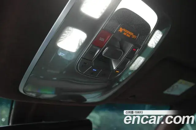 Genesis G90 2022 — Photo 12/19