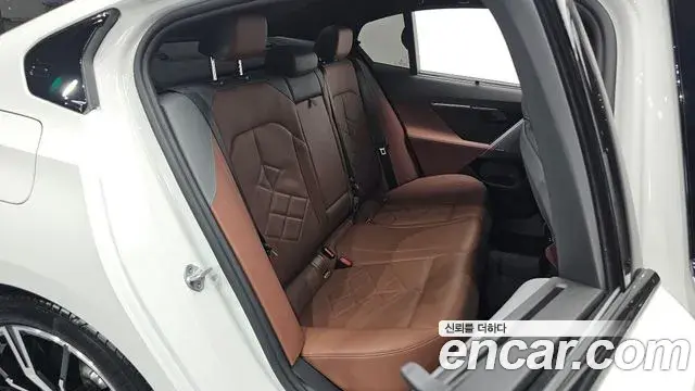 BMW 5 Series 2025 — Photo 11/20