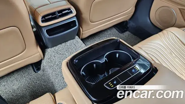 Genesis Electrified G80 2020 — Photo 18/20