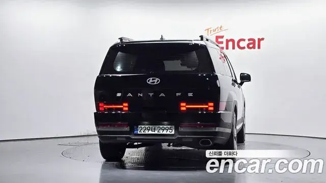 Hyundai Santa Fe 2023 — Photo 4/20