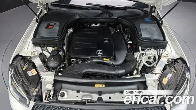 Mercedes-Benz GLC-Class 2022 — Photo 6/20