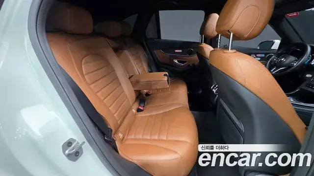Mercedes-Benz GLC-Class 2022 — Photo 19/20