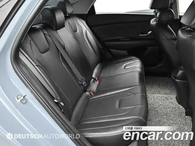Hyundai Avante 2022 — Photo 12/20