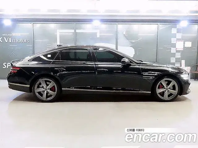 Genesis Electrified G80 2023 — Photo 2/20