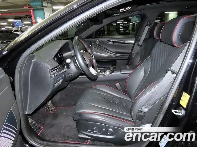 Genesis Electrified G80 2023 — Photo 5/20