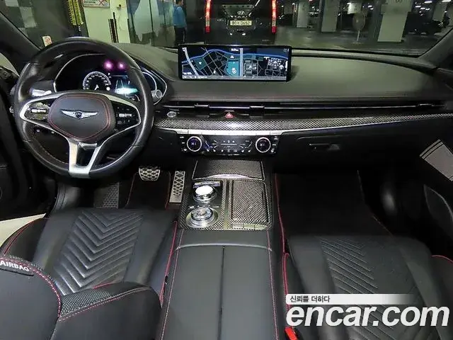 Genesis Electrified G80 2023 — Photo 9/20