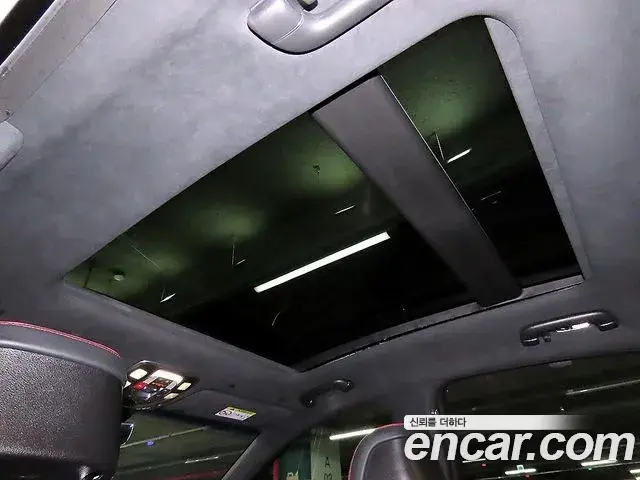Genesis Electrified G80 2023 — Photo 10/20