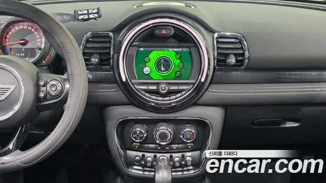 Mini Cooper Clubman 2018 — Şəkil 19/20