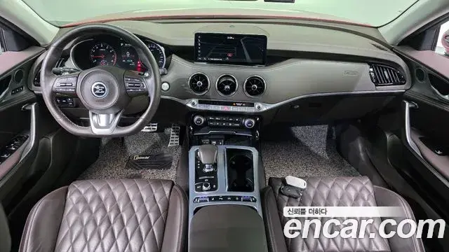 Kia Stinger 2021 — Photo 7/20