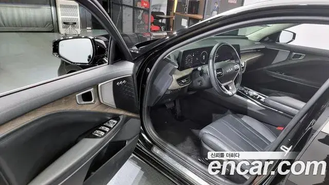 Kia K8 2022 — Photo 10/20