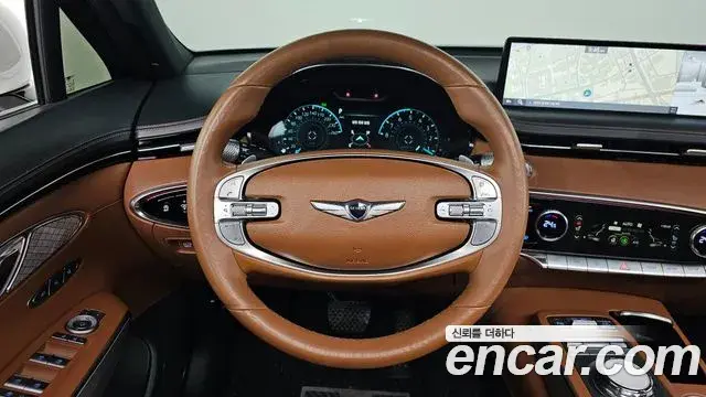 Genesis GV70 2021 — ფოტო 17/20