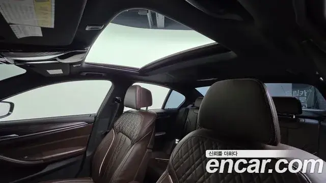 BMW 5 Series 2020 — ფოტო 4/20