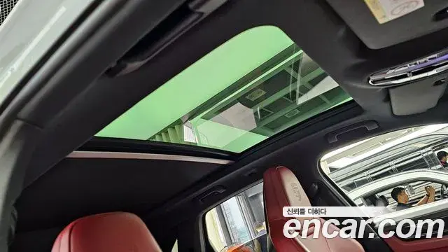 Porsche Cayenne 2021 — Photo 19/20