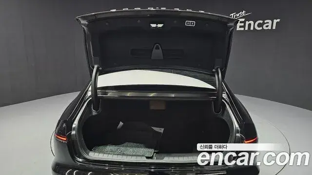 Hyundai Grandeur Hybrid 2023 — ფოტო 20/20