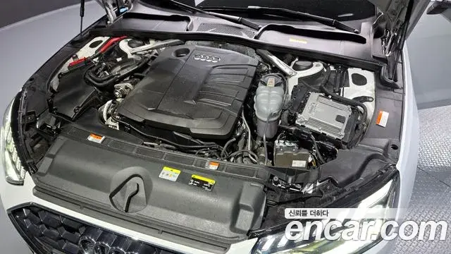 Audi A4 2021 — Şəkil 17/20