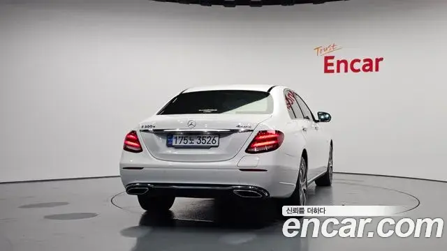 Mercedes-Benz E-Class 2020 — Şəkil 9/20
