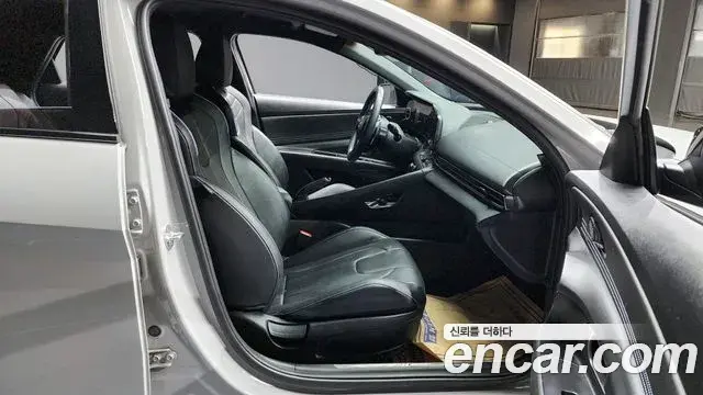 Hyundai The New Avante Hybrid 2022 — ფოტო 9/20